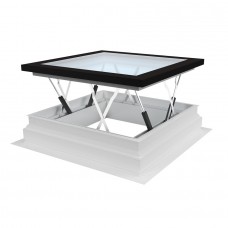 Fakro verluchtingsopening in binnentrappenhuizen Fakro verluchtingsopening in binnentrappenhuizen